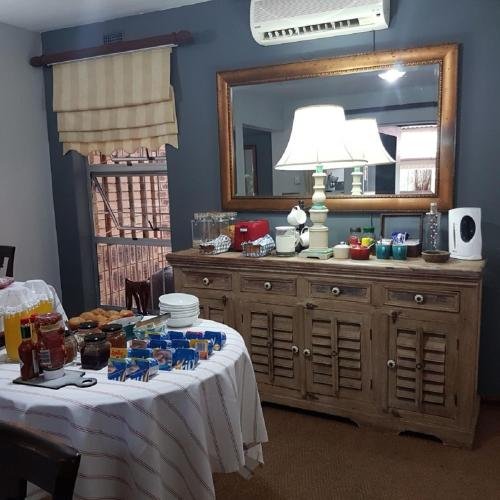 Фото Hillton Manor Guest House