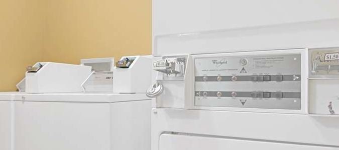 Фото Days Inn by Wyndham East Albuquerque