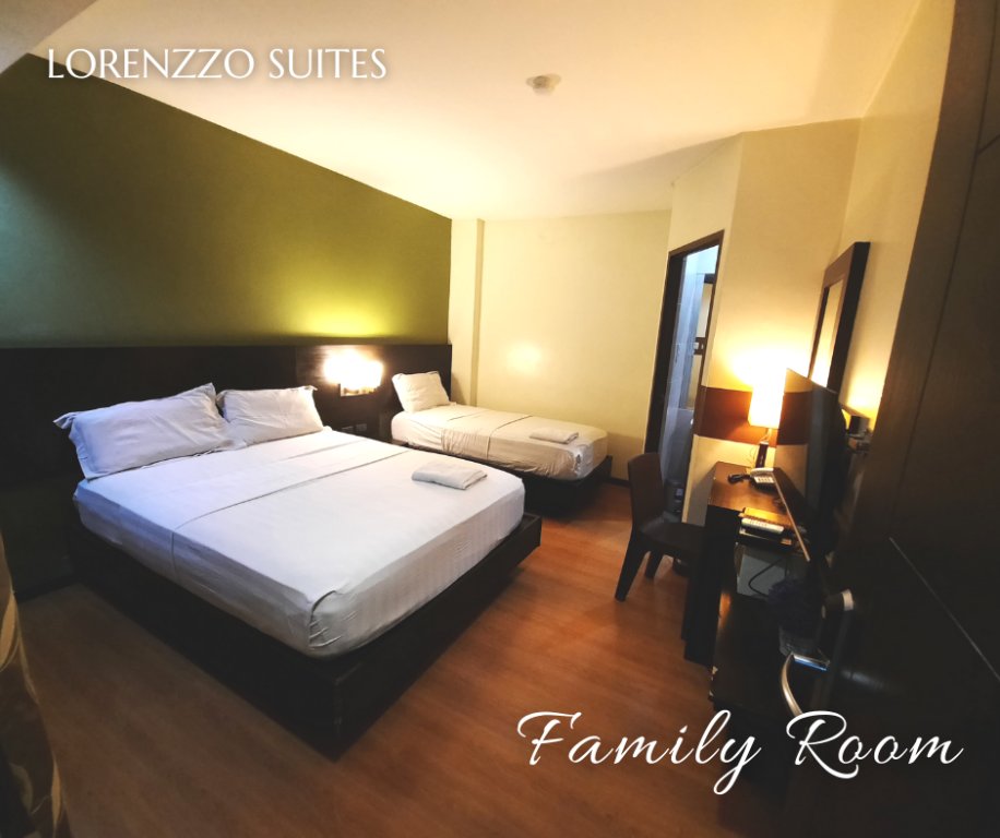 Фото Lorenzzo Suites Hotel