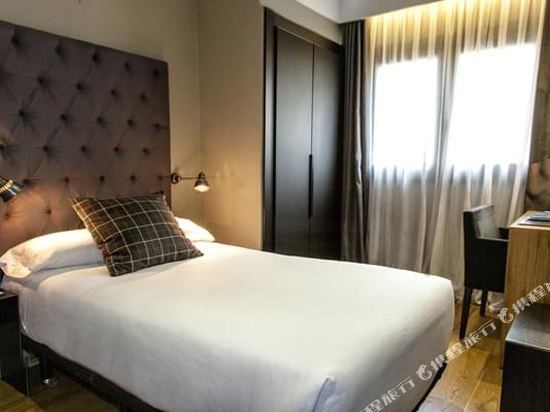 Фото Hotel Zenit Abeba