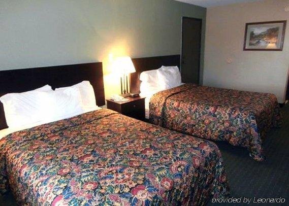 Фото Econo Lodge Belton - Kansas City South