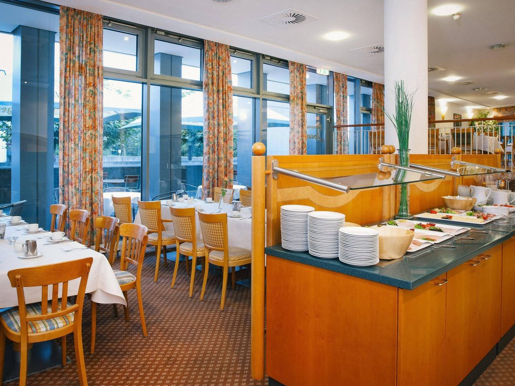 Фото Vienna House Easy Trier