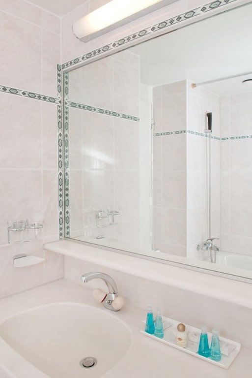 Фото Hotel Continental Lausanne