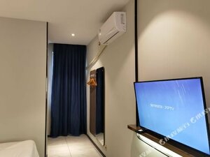 Гостиница 7 Days Inn Huaihua Railway Station Branch