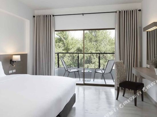 Фото Beach Garden Hotel Hua Hin Cha-am