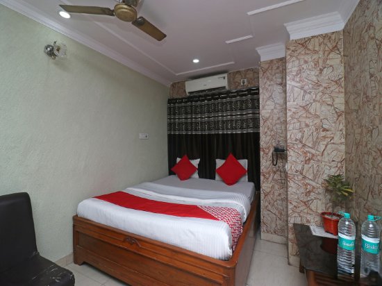 Фото Oyo 16209 Hotel Ambar Palace