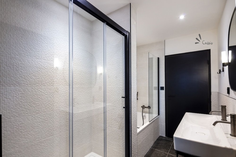 Фото Maisons du Monde Hôtel & Suites