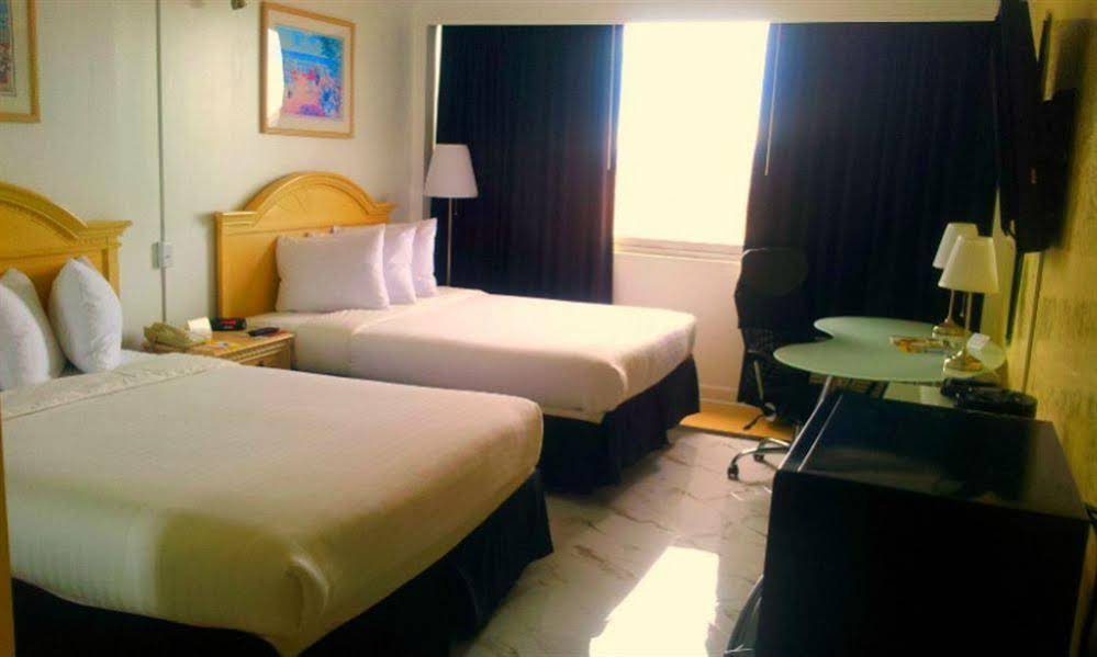 Фото Meadowlands View Hotel