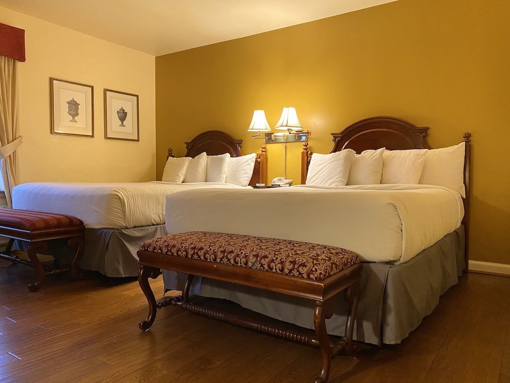 Фото Excelsior Inn