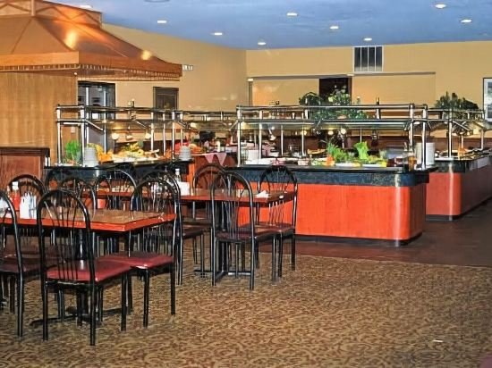 Фото Days Inn by Wyndham Washington DC/Gateway