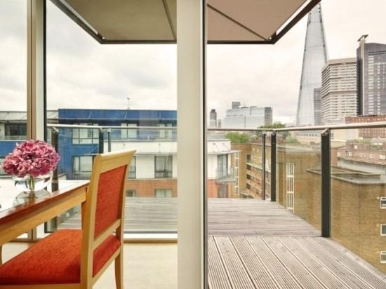 Фото Marlin Apartments London City - Queen Street