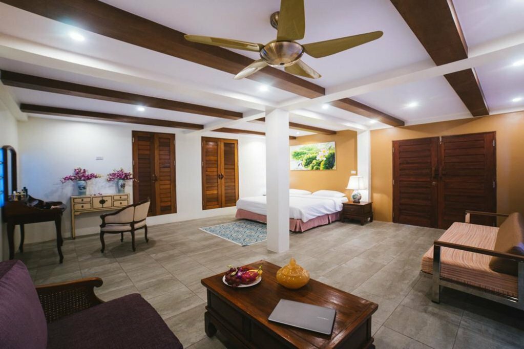 Short-term housing rental Rawai View Beachfront, Phuket Province, photo