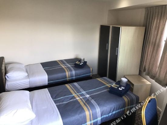 Фото Empire Apartments