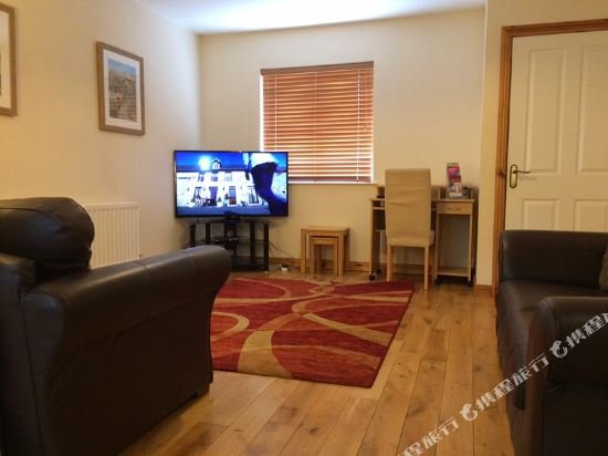 Фото Stable Court Apartments