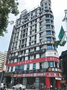 Merryday Hotel Banqiao Branch