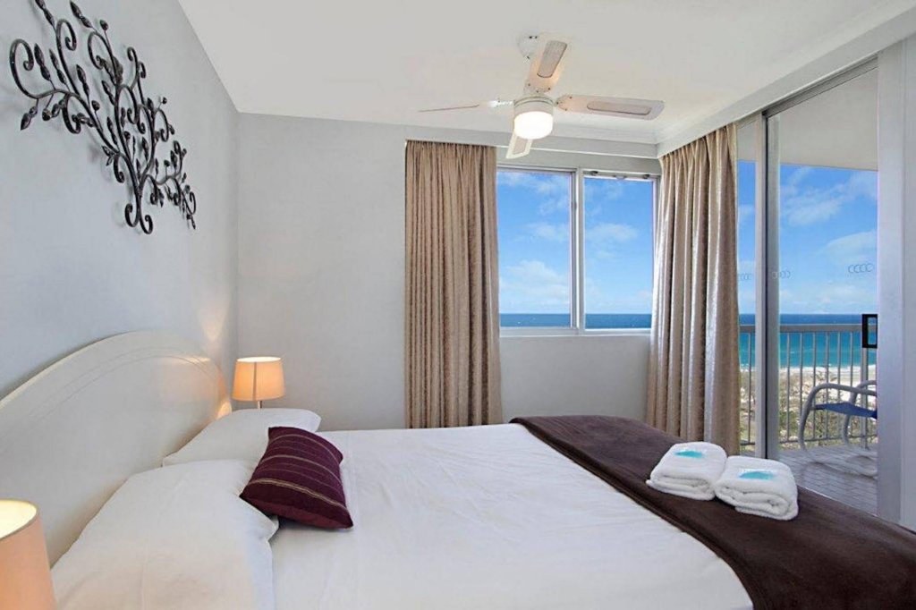 Фото Sandpiper Apartments