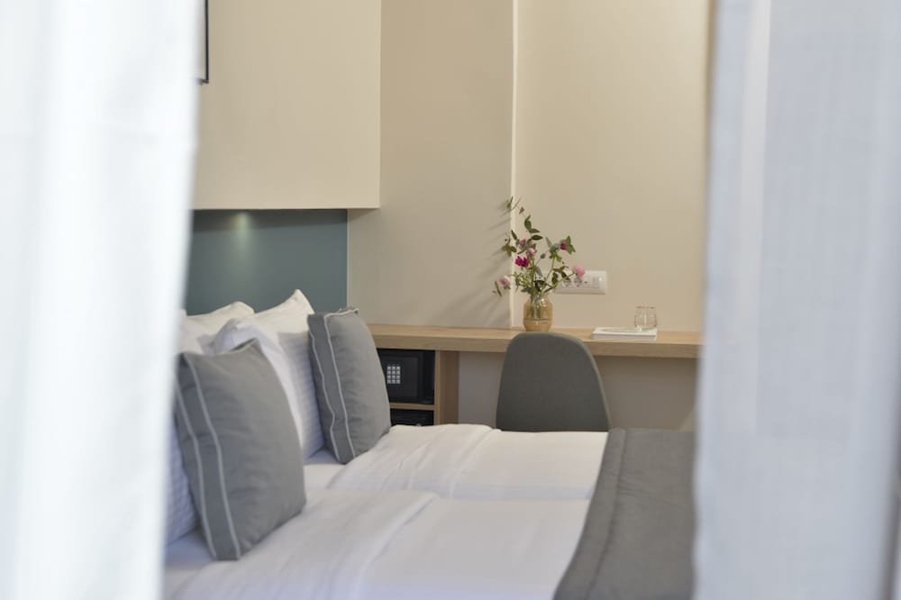 Фото The Convo Athens Riviera