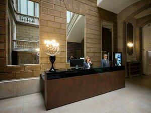 Отель Catalonia Portal de l’Ángel