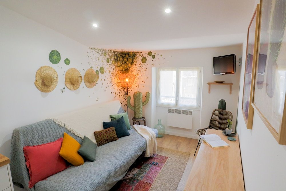 Фото UniqueAppart Studio au Vieux Port