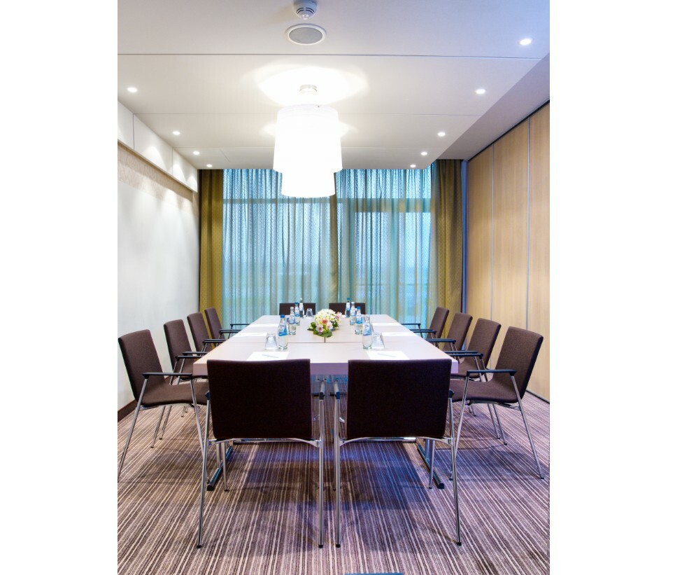 Фото Амбассадор Калуга