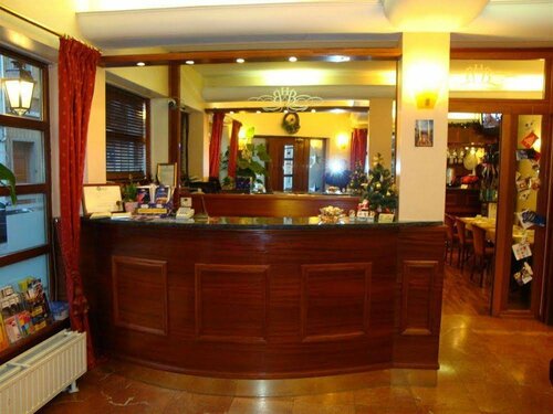 Внешний вид отеля Beverly Hills Hotel в Иксели, фото 4