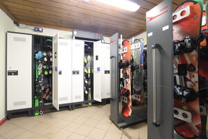 Noleggio Sci Ski Rent Pampeago (Trentino-Alto Adige, Trento, Tesero, Pampeago), sports and entertainment center