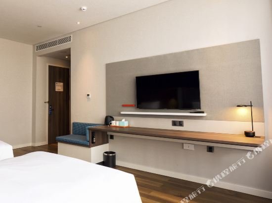 Фото Holiday Inn Express Harbin Qunli, an Ihg Hotel