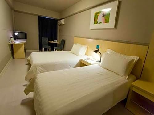 Фото Jinjiang Inn Shanghai Caohejing Xingzhong Road Subway Station Branch