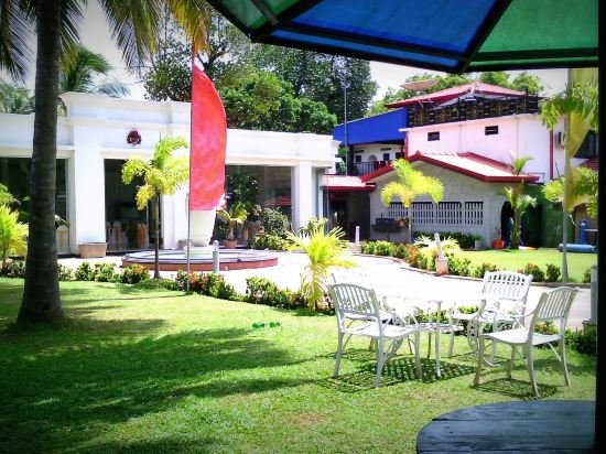 Фото Grand Crown Hotel