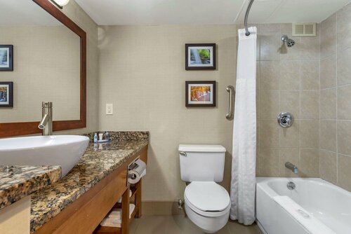 Гостиница Comfort Inn & Suites Glen Mills - Concordville