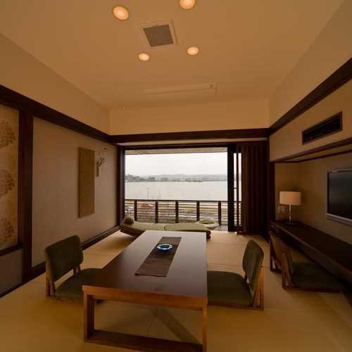 Фото Naniwa Issui