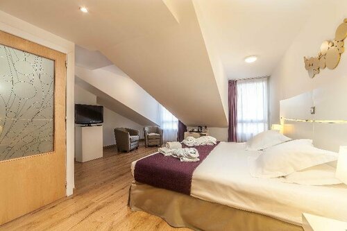 Гостиница Hotel Montaigne & SPA в Каннах