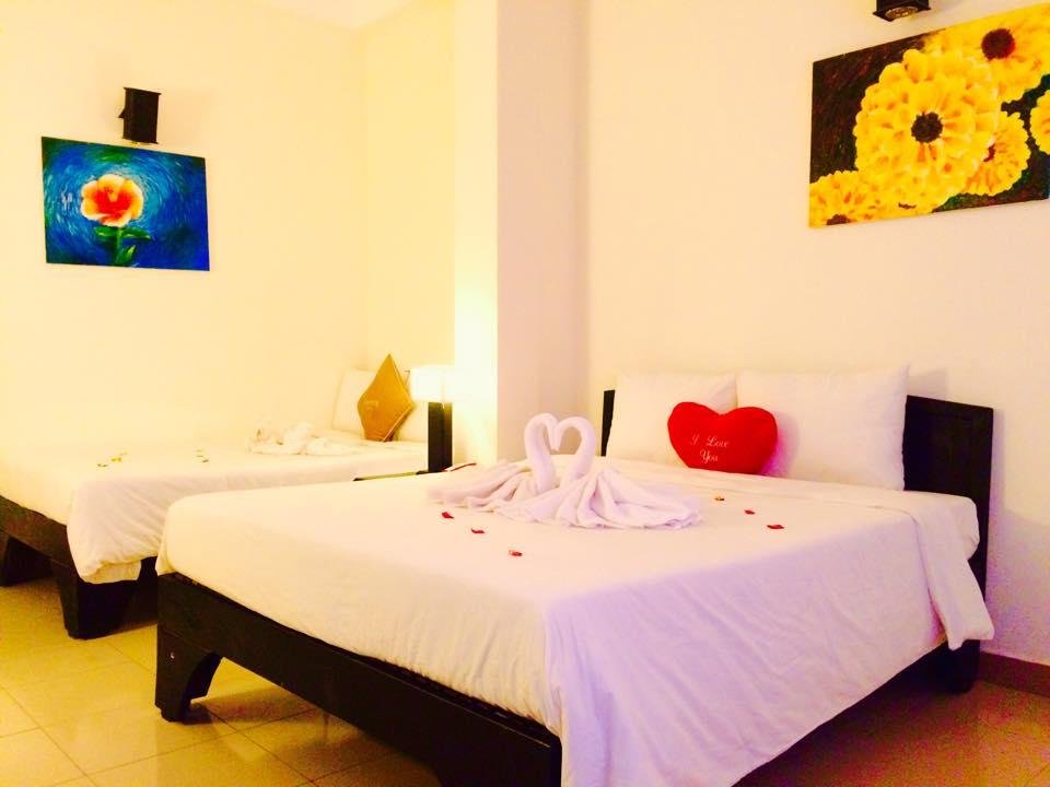 Фото Ruby Bistro Hotel