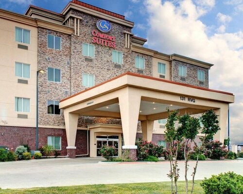 Гостиница Comfort Suites Waxahachie - Dallas в Уаксахачи