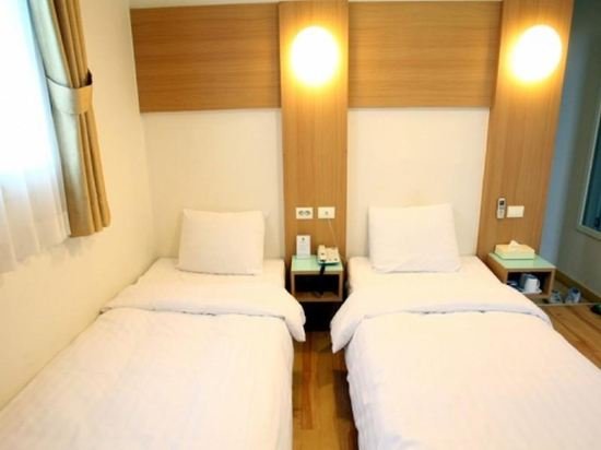 Фото Appletree Hotel