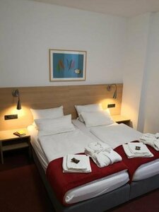 Гостиница Hotel Haus vom Guten Hirten