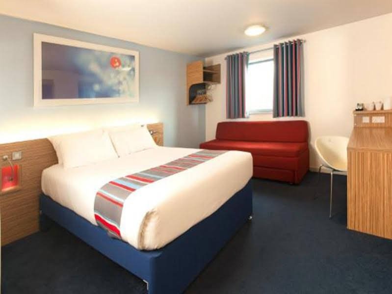 Фото Travelodge London Excel Hotel