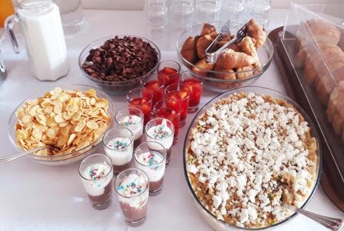 Фото Rg Status Hotel