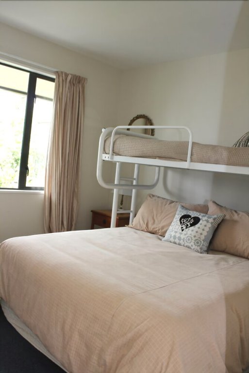 Фото 7 Bellbird Place