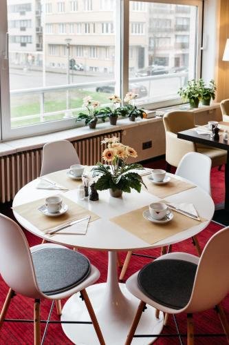 Фото Prado Next Door