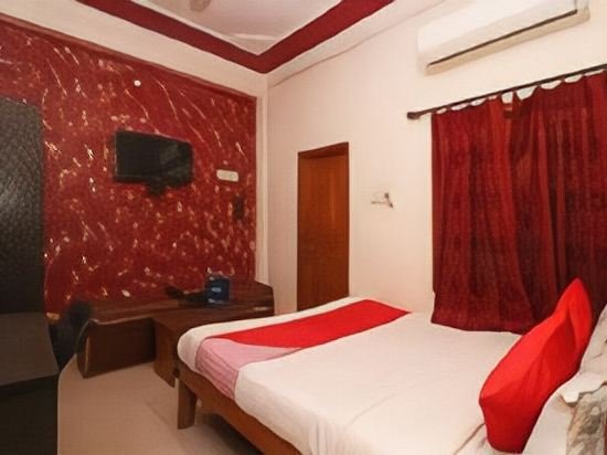 Фото Oyo 1021 Hotel Gayatri Residency