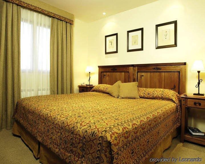 Фото Del Bosque Apart Hotel