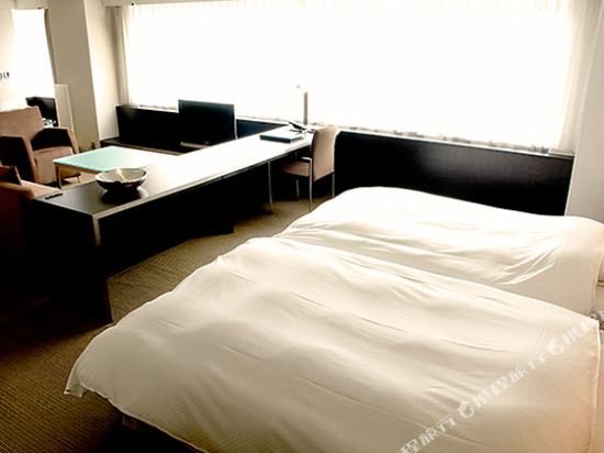 Фото Century Royal Hotel