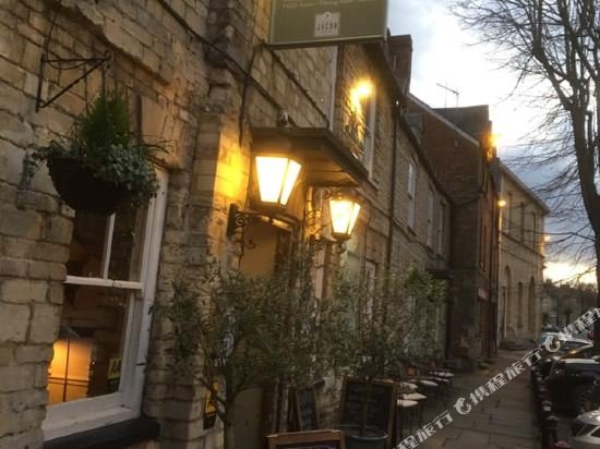 Фото Marlborough Arms Hotel