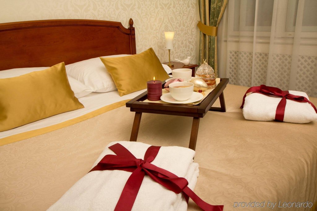 Фото Boutique Hotel Seven Days Prague 