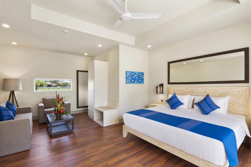 Фото Bali Lovina Beach Cottages