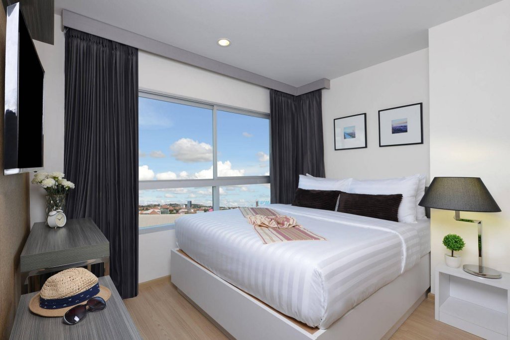 Фото The Grass Serviced Suites