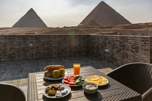 Гостиница Pyramids Guest House