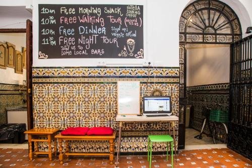 Фото Onefam Catedral Hostel Seville