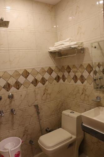 Фото Hotel Karlo Kastle by Sushant Travels